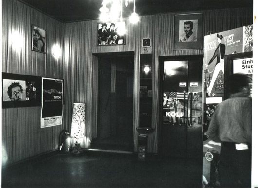 ARENA Foyer 1985